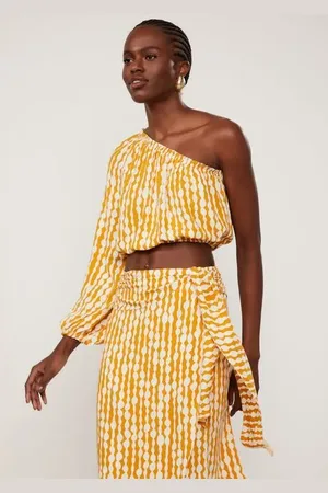 Animale Blusa Cropped Manga 34 Decote Um Ombro Só De Viscose Estampada Est Listra Luar Dourado e Off