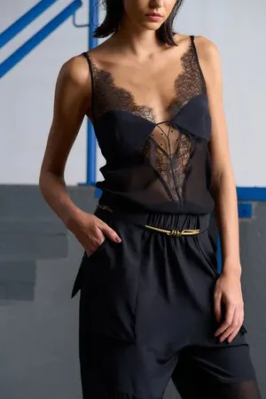 Animale Top De Seda Com Mix De Rendas Preto
