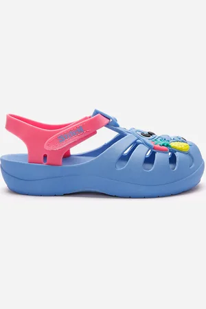 C&A Sandália infantil com brilho grendene stitch