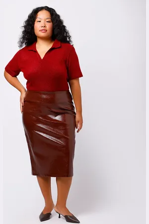 C&A Saia reta feminina de poliuretano mindset plus size