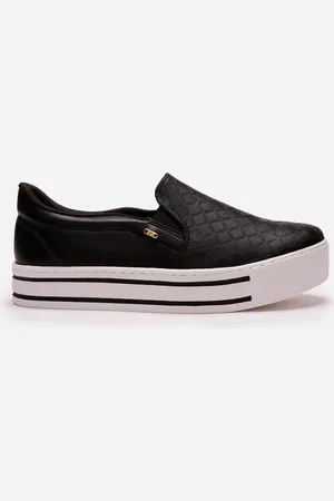 C&A Tênis via marte slip on texturizado