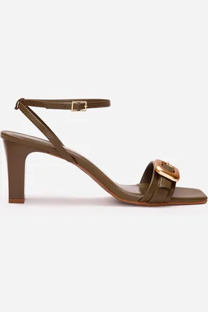 C&A Sandália com fivela salto alto oneself verde