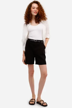 C&A Bermuda feminina de sarja com cinto