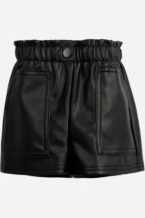C&A Short mom infantil de poliuretano com bolsos