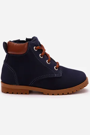 C&A Bota coturno infantil cano médio com recortes azul
