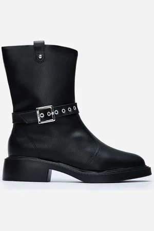 C&A Bota cano médio feminina com fivela vizzano preta