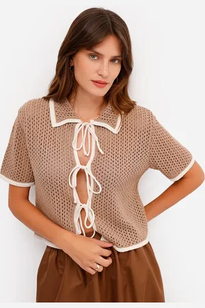 C&A Polo feminina de tricot com laço bicolor