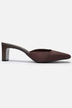C&A Mule acetinado salto reto mindset marrom