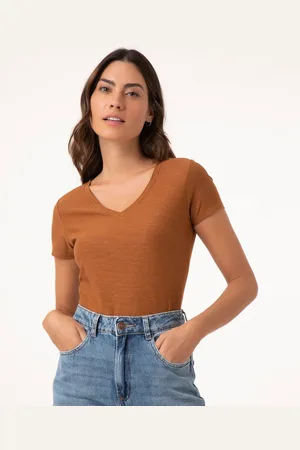 C&A Camiseta flamê básica decote v médio