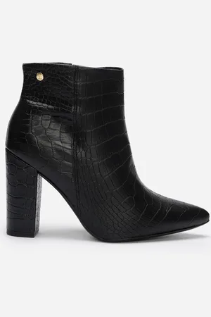 C&A Bota cano curto feminina croco vizzano preta