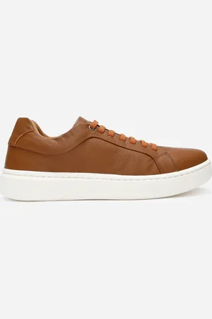 C&A Tênis casual de couro com recortes oneself marrom