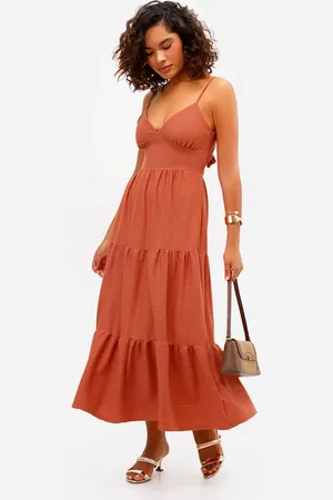C&A Vestido feminino alças finas decote nas costas texturizado laranja