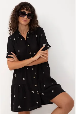 C&A Vestido curto chemise bordado floral