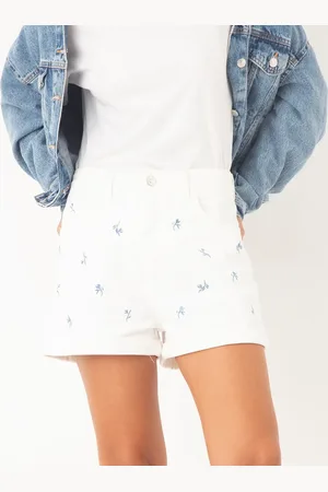 C&A Short mom de sarja cintura alta com bordado floral