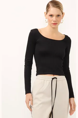 C&A Blusa decote canoa manga longa texturizada preta
