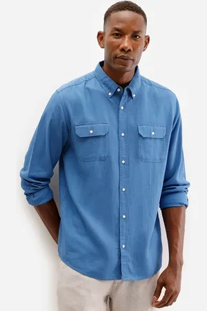 C&A Camisa comfort masculina com linho e bolsos azul