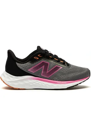 New Balance Tênis Fresh Foam ARISHIV4 - Feminino