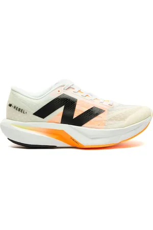New Balance Tênis Fuelcell Rebel V4 Feminino