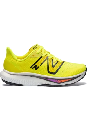 New Balance Tênis Fuelcell Rebel V3 - Masculino