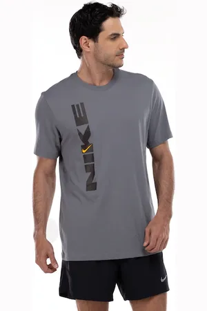 Nike Camiseta Masculina Manga Curta Dri-Fit Tee Vintage