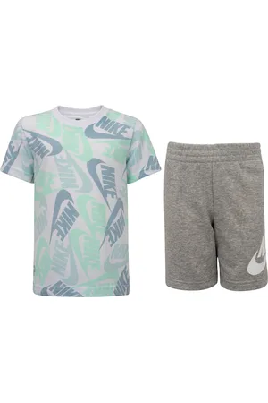 Nike Conjunto Infantil Sportswear Futura Toss Boys Camiseta + Bermuda