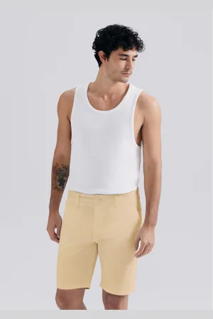 Hering Bermuda Básica Masculina Chino Reta Em Sarja