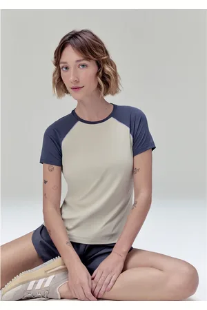 Hering Camiseta Esportiva Feminina Raglan Proteção UV 50+