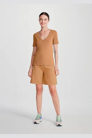 Hering Blusa Básica Feminina Manga Curta Decote V