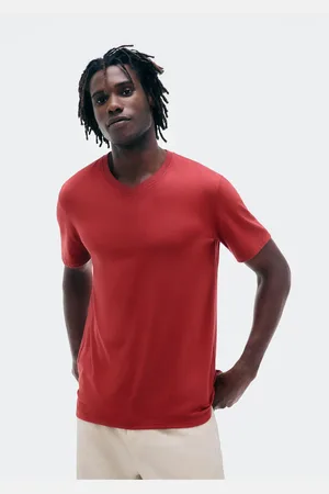 Hering Camiseta Básica Masculina Manga Curta Decote V World