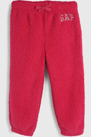 GAP Calça Sherpa Logo Bordado
