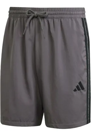 adidas Shorts Essential Três Listras Chelsea