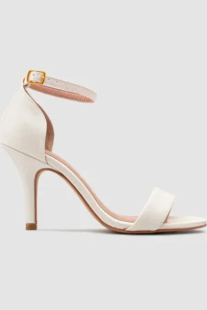 CHIBINSKI Sandália Gisele CBK Salto Fino 7cm Velvet Off White