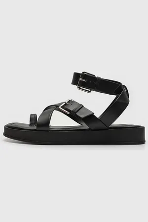 Via Uno Sandália Flatform Tira Cruzada Preta