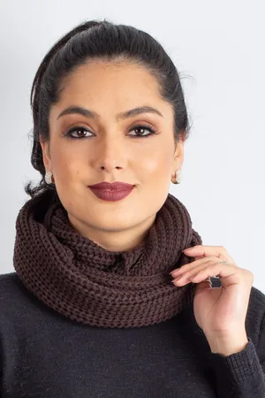 Enluaze Gola feminina de malha ponto pérola 60017