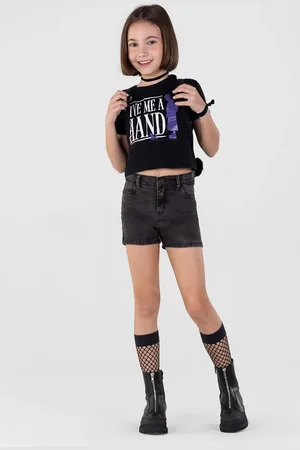 Brandili Infantil - Blusa Cropped Wandinha Menina