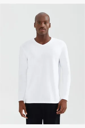Hering Camiseta Básica Masculina Manga Longa Decote V World