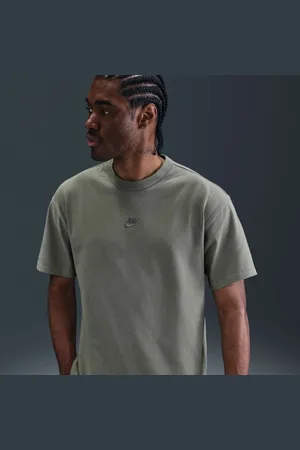 Nike Camiseta Sportswear Premium Essentials Masculina