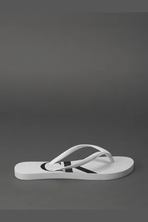 Calvin Klein Chinelo Feminino Logo Corrido - 2