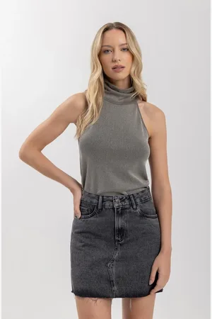 LEZ A LEZ Saia Jeans Curta Estonada Com Cintura Alta E Barra Desfiada