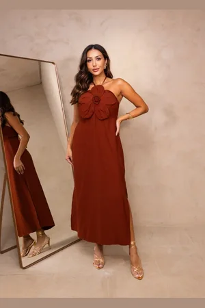 Cia do Vestido Vestido Midi Detalhe de Flor Frente Única Alfaiataria Gingy Mocha Mousse