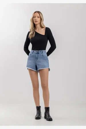 LEZ A LEZ Short Jeans Boyfriend Com Cintura Média E Barra Desfiada