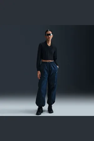 Nike Calça Sportswear Woven Feminina