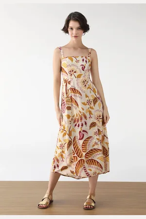 Gentleman Farmer Vestido Midi Pregas Brasil Artesanal Amarela