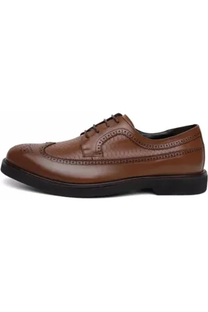 Centuria Calçados Sapato Social Brogue Centuria Croco Couro Whisky