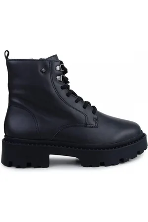 CRAVO & CANELA Bota 1545cc Bethania Cano Curto Tratorado Feminino