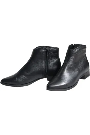 Spinelli Bota Feminina Bico Semi Fino Cano Curto Couro Salto 2,5 Cm