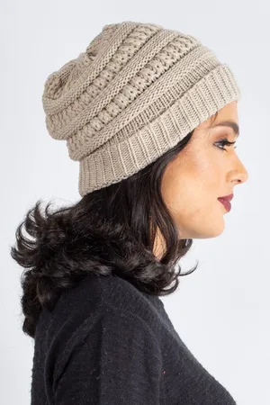 Enluaze Gorro Feminino De Malha Tricô 60018 - Cru