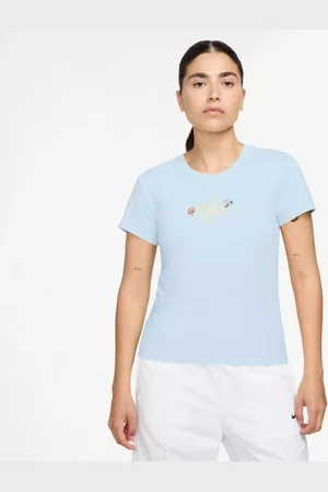 Nike Camiseta Sportswear Chill Knit Feminina
