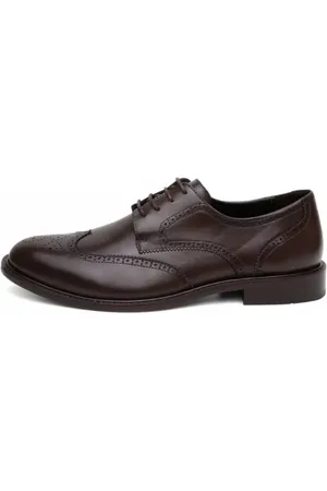 Centuria Calçados Sapato Social Centuria Brogue em Couro Café