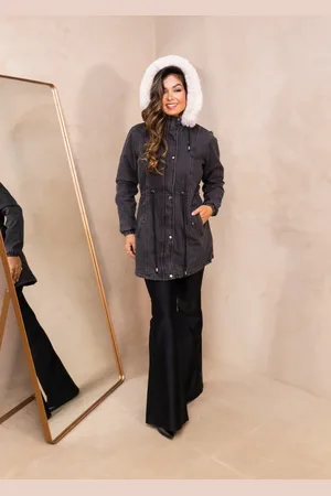 Cia do Vestido Jaqueta Parka Jeans Forrada Com Capuz Ajuste na Cintura Preta
